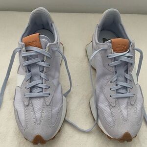 New Balance 327